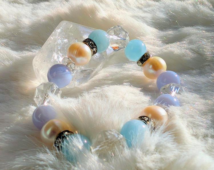 春！出逢いを引き寄せるパワーストーン☆彡